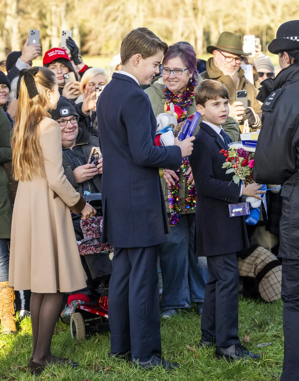 Принц Джордж, принц Луи и принцесса Шарлотта