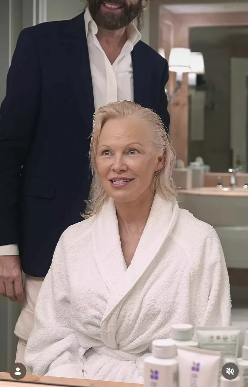 Памела Андерсон