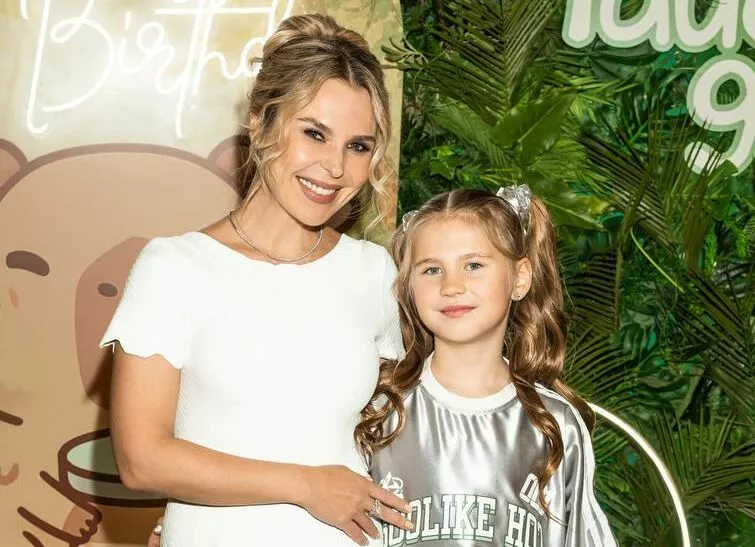 Живая змея, батуты и торт с капибарой: Пелагея отметила день рождения дочери