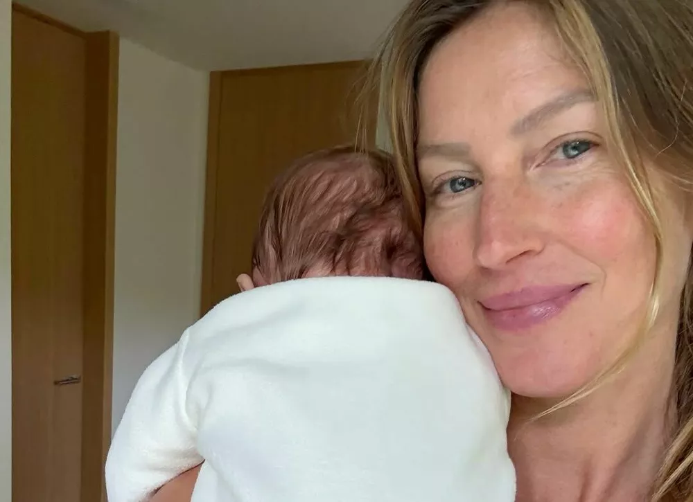 Жизель Бюндхен случайно раскрыла имя третьего ребенка