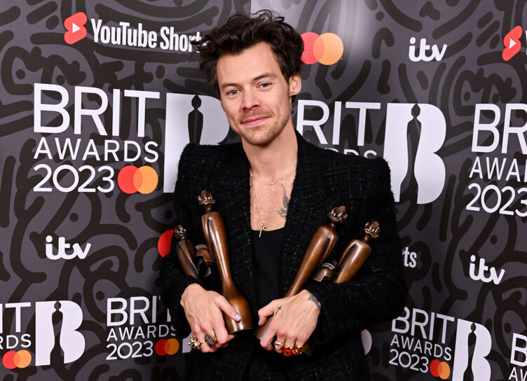 Harry Styles, Salma Hayek, David Guetta and others on the red carpet of the BRIT Awards 2023