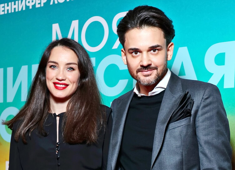 Rare exit: Victoria Daineko with her boyfriend at the Russian premiere of the rom-com “My Pirate Wedding”
