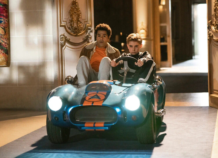 The French comedy “The New Toy” became available for viewing in Russia