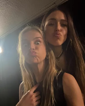 Джессика с дочкой