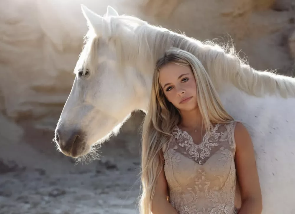 14-летняя дочь Николя Саркози и Карлы Бруни столкнулась с хейтом из-за своей внешности