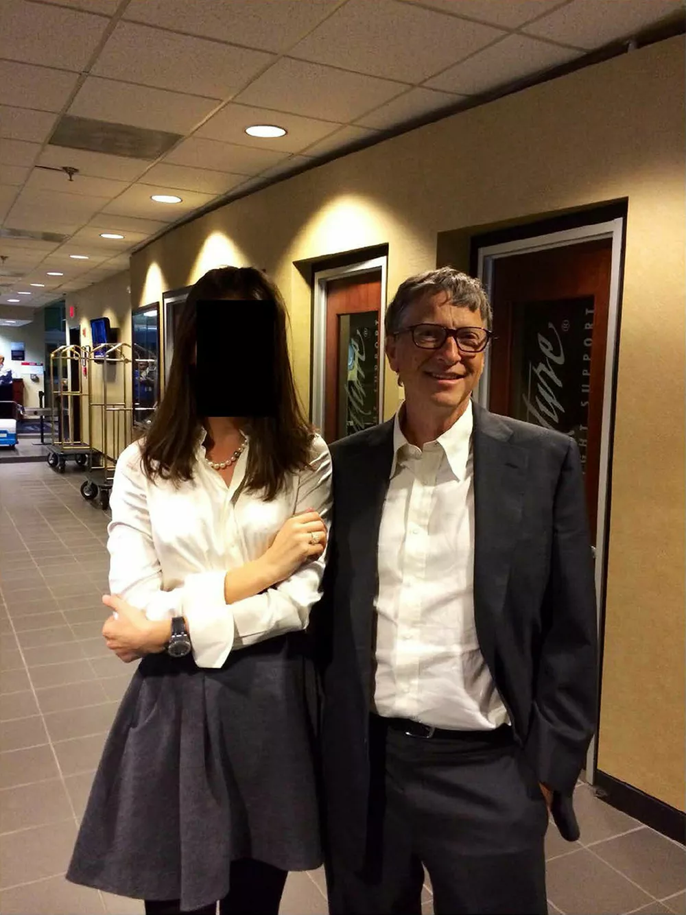 Билл Гейтс, кадр из "файлов Эпштейна"