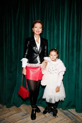 Елена Захарова c дочерью