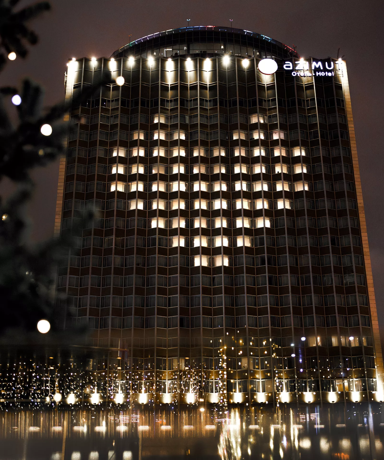 AZIMUT Hotels вновь включает любовь