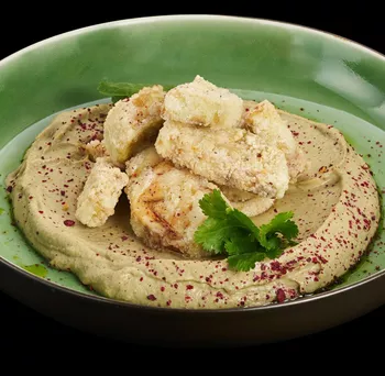 Хумус с хрустящими баклажанами