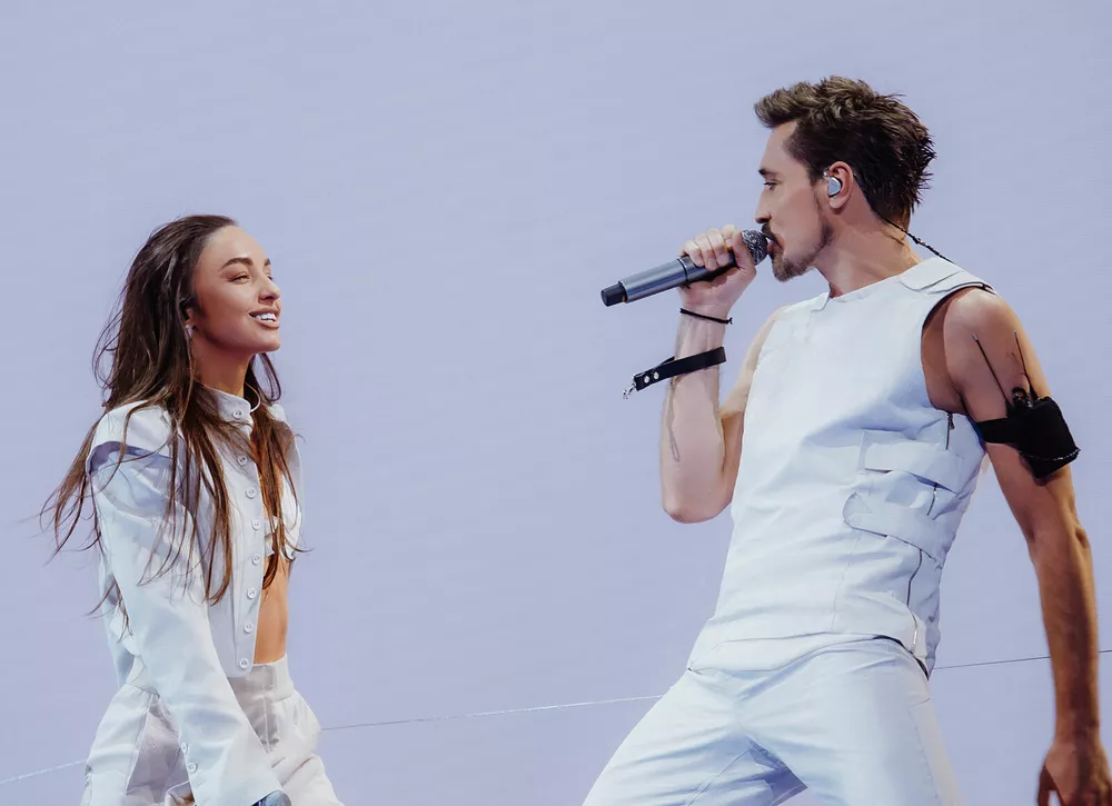 Грандиозное шоу Димы Билана: Алсу, Яна Рудковская, Люся Чеботина и другие звезды на концерте Я просто люблю тебя