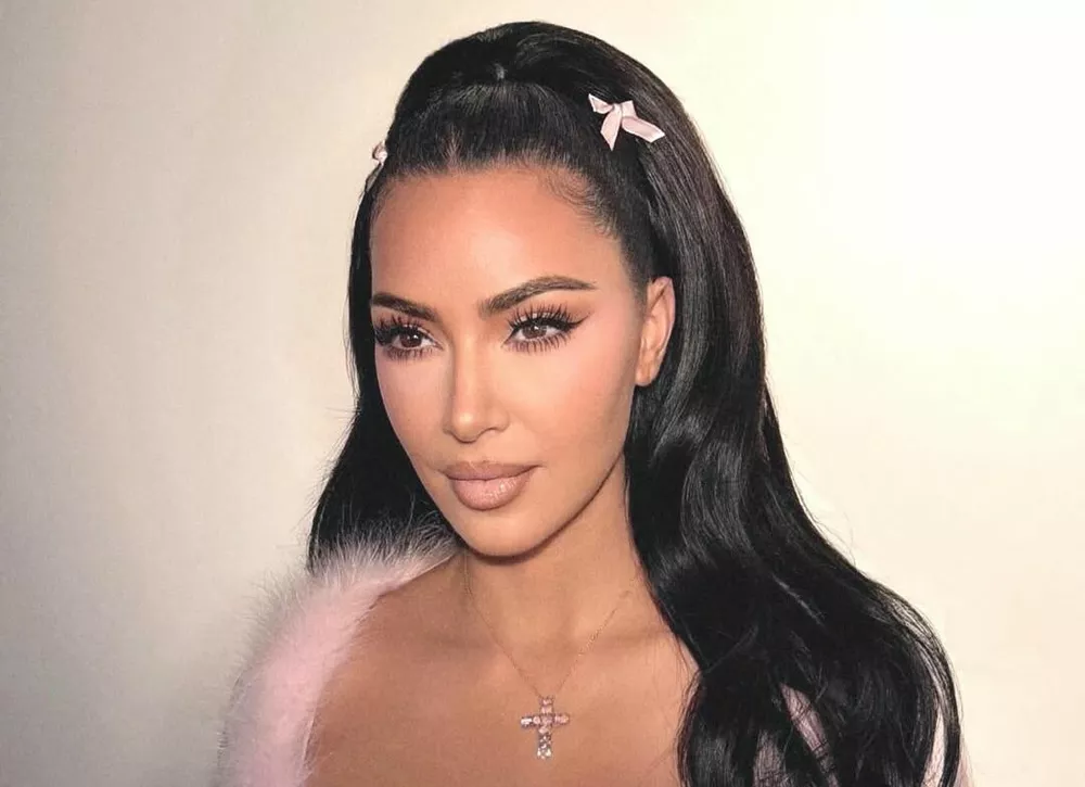 Ким Кардашьян впервые за долгое время прокомментировала личную жизнь