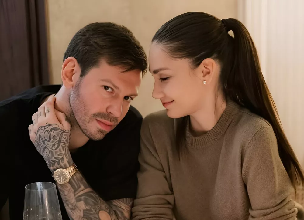 Любовь всей моей жизни: Карина Истомина нежно поздравила Федора Смолова с 36-летием