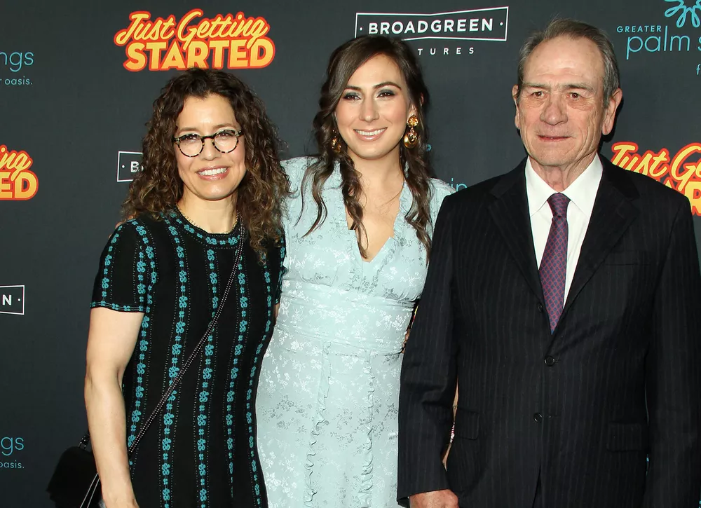 Раскрыта причина смерти дочери Томми Ли Джонса