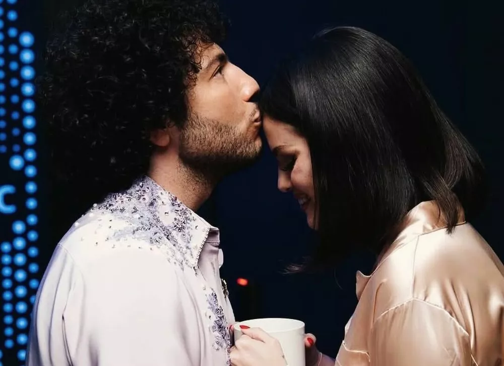 Селена Гомес показала фото из отпуска с мужем 