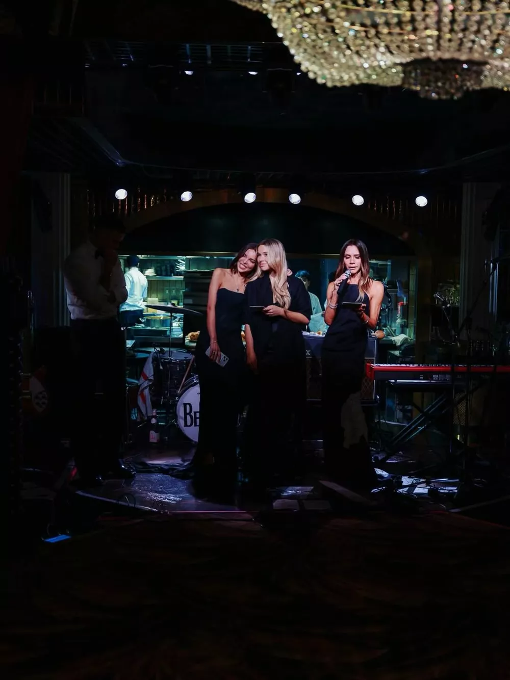 Джеки Апостел, Харпер Бекхэм, Виктория Бекхэм