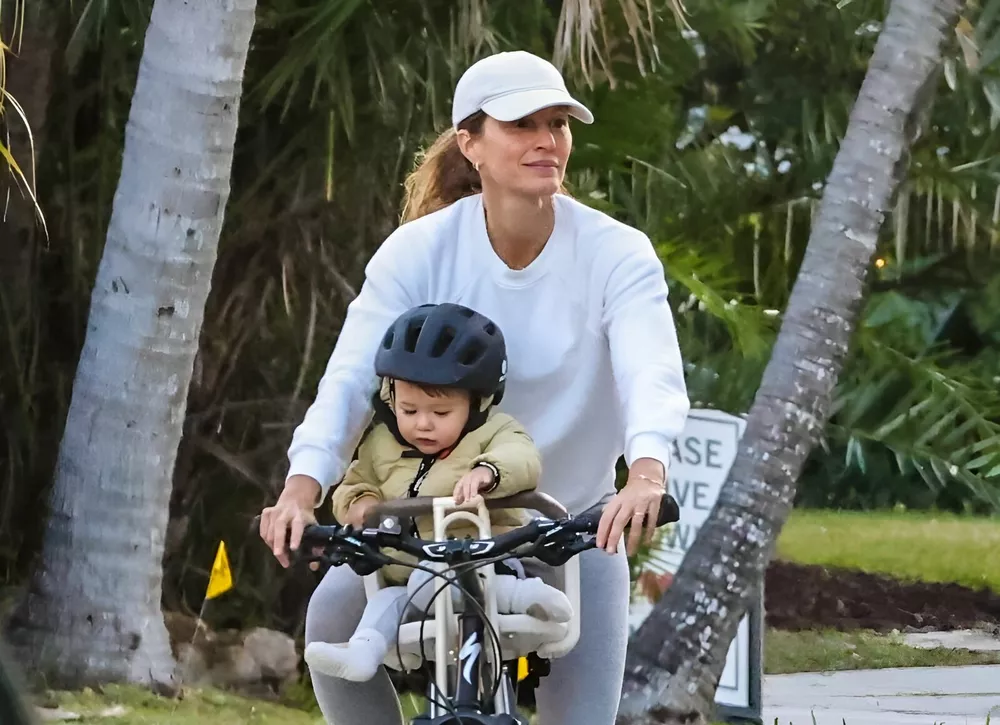 Жизель Бюндхен перестала скрывать обручальное кольцо, подаренное Хоакимом Валенте