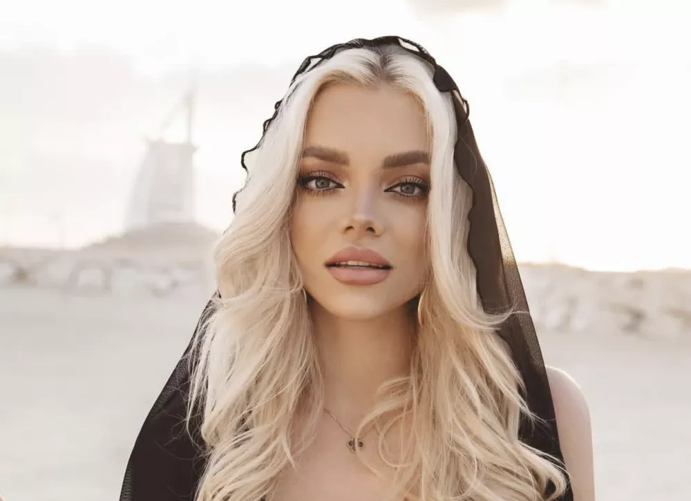 Звезда Comedy Club Екатерина Шкуро рассталась с мужем