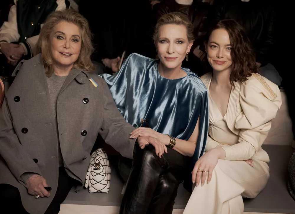 Эмма Стоун, Кейт Бланшетт, Катрин Денев и другие на Неделе моды в Париже