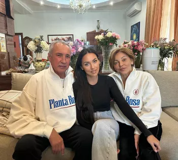 Алсу с родителями