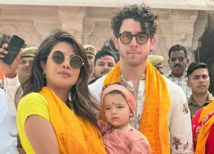 Приянка Чопра и Ник Джонас привели дочь в индуистский храм 