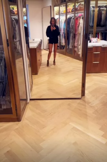 Из видео Крисси