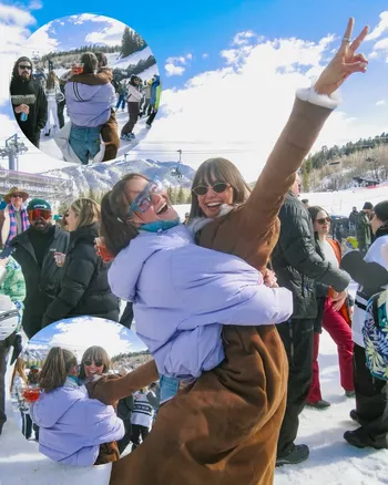 Нина Добрев справа