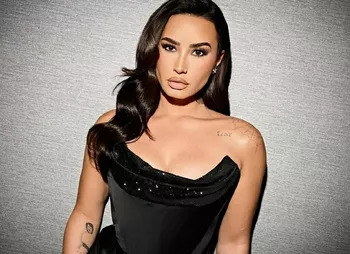 Деми Ловато