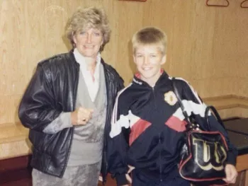 Дэвид с мамой