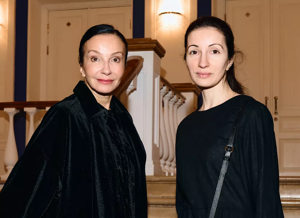 Анастасия Винокур, Алла Сигалова с дочкой и другие знаменитости на балетном вечере в Москве