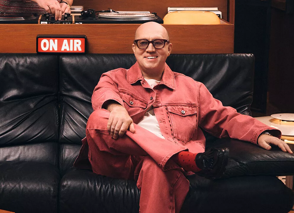 Эксклюзив: Сергей Бурунов о кумовстве в кино, критиканстве, отменах и кризисе среднего возраста 