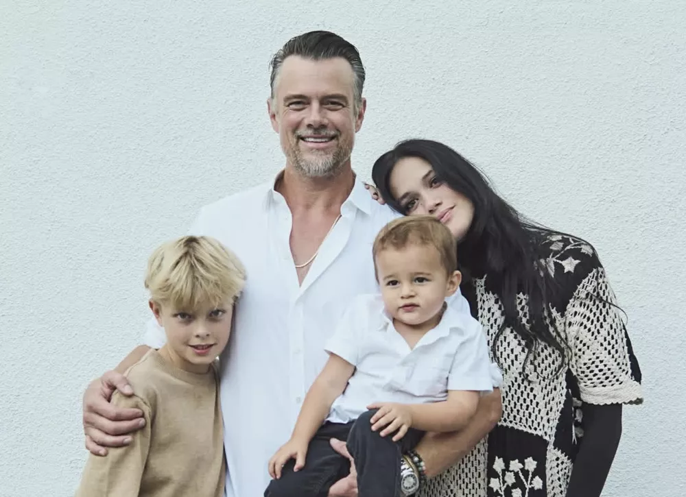 Бывший муж Ферги Джош Дюамель станет отцом в третий раз