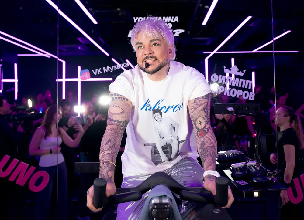 Филипп Киркоров провел велотренировку под свои хиты: фото