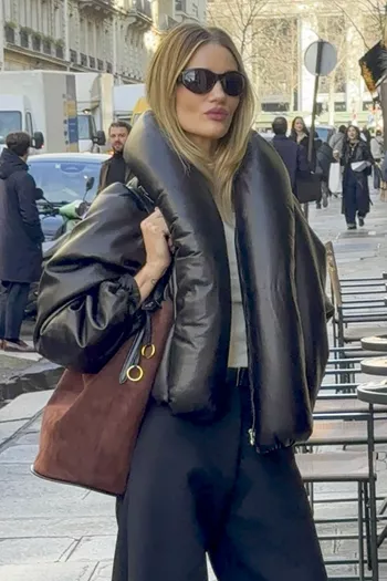 Рози ХантингтонУайтли