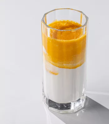 Манговый йогурт с облепихой