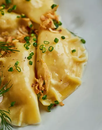 Вареники с картофелем из дровяной печи