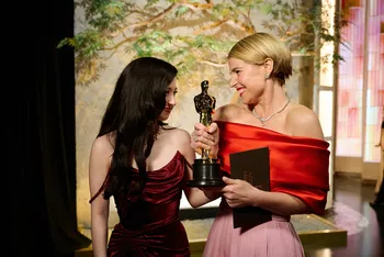 Майки Мэдисон и Джесси Бакли