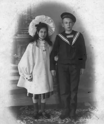 Портрет детей Морозовых, 1903 г. Неизвестный автор.