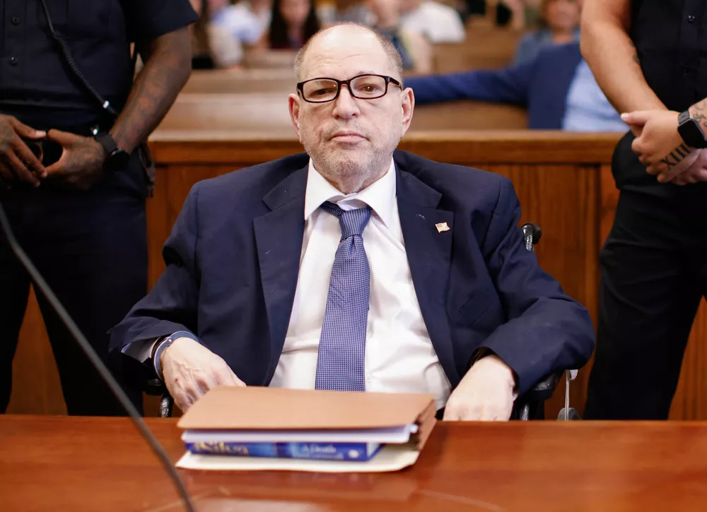 Харви Вайнштейн дал первое интервью из тюрьмы