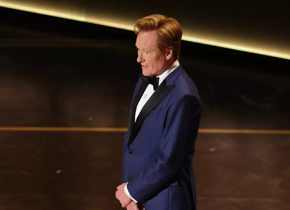 Ведущий "Оскара" Конан О'Брайен жестко высмеял Тимоти Шаламе за высказывания о балете и опере 