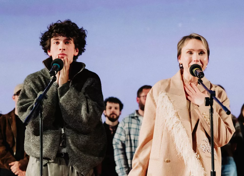 "Космос засыпает":  Марк Эйдельштейн и Дарья Екамасова на премьере фильма в Москве