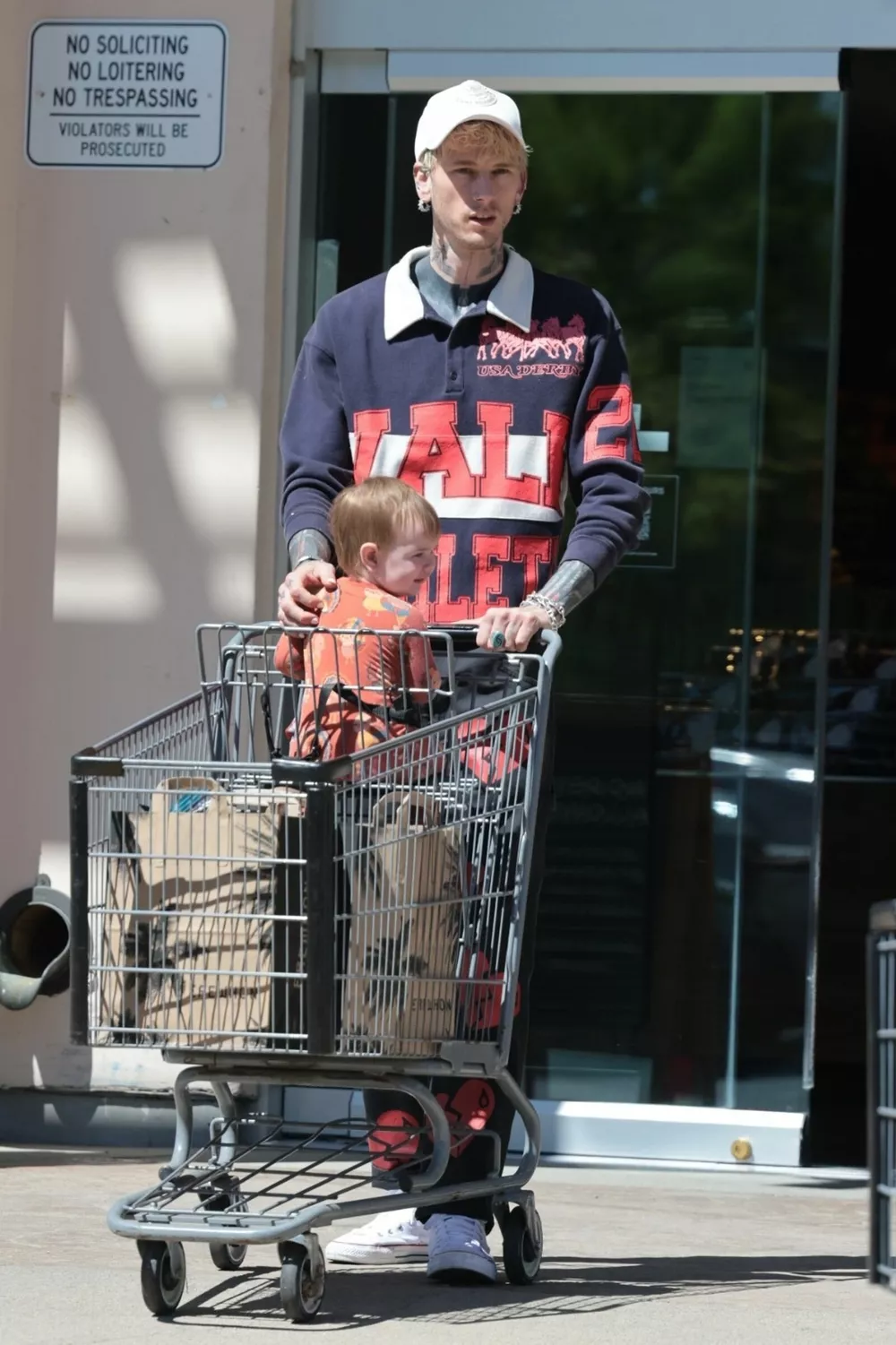 Machine Gun Kelly с дочкой от Меган Фокс