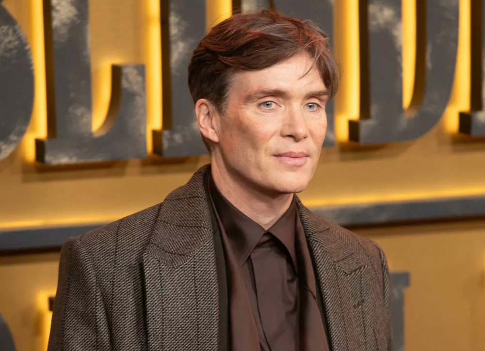 Мужской образ дня: 49-летний Киллиан Мерфи на премьере полнометражных Острых козырьков