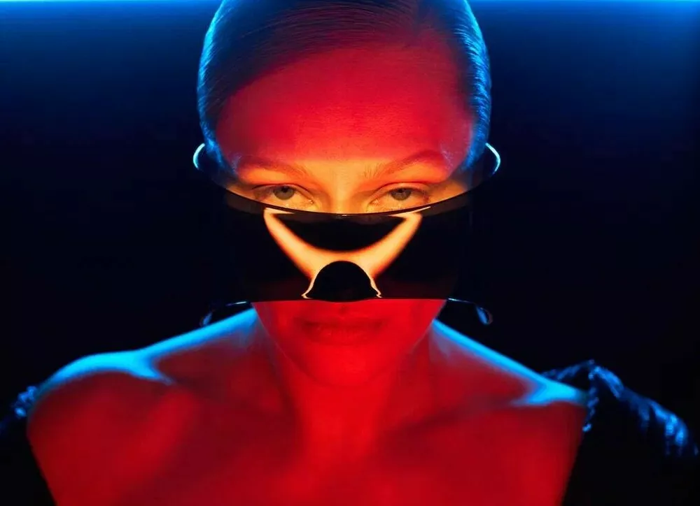 Космос как предчувствие: интервью с Юлией Пересильд