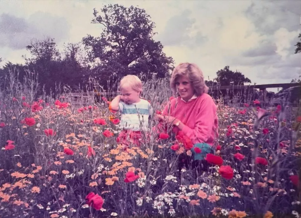 Принц Уильям показал ранее неизвестную фотографию принцессы Дианы