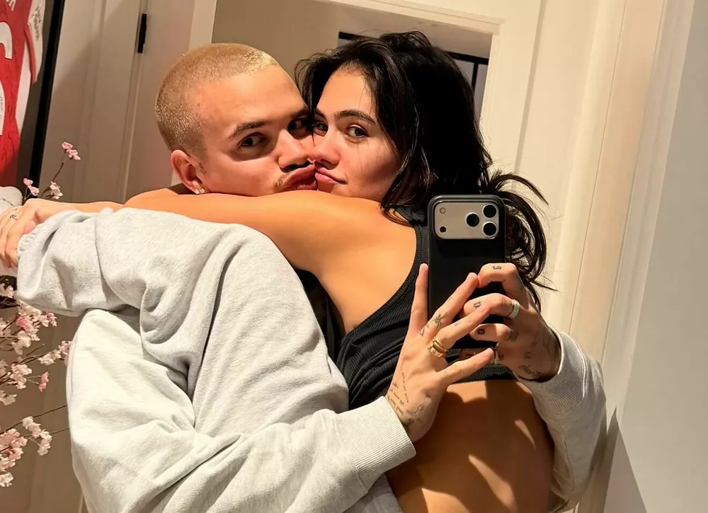 Ромео Бекхэм опубликовал романтичное фото с Ким Тернбулл