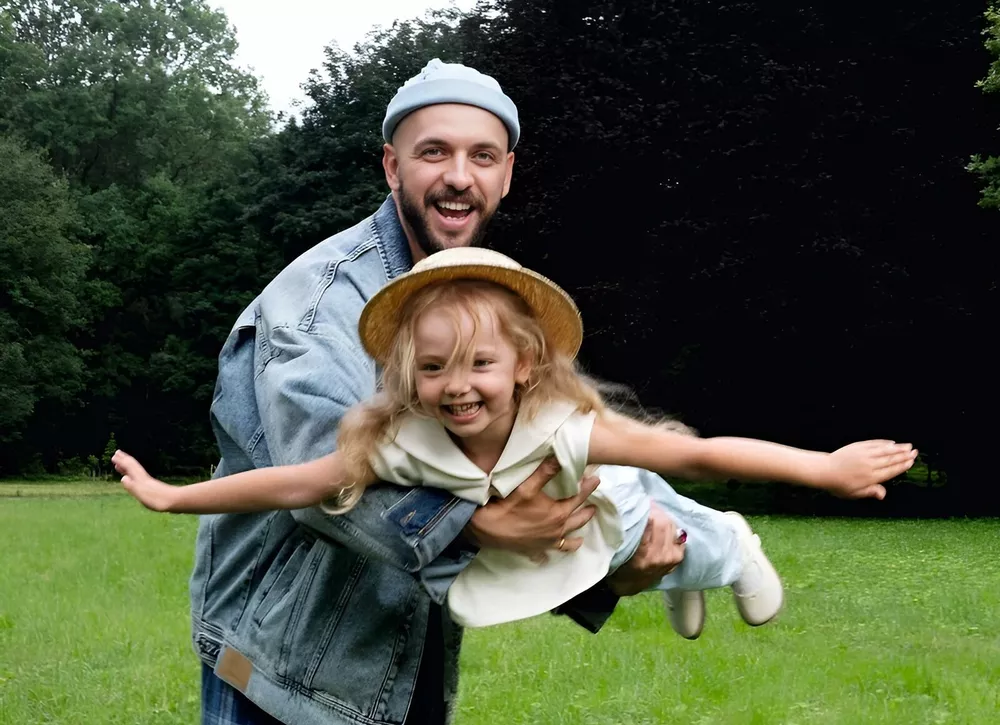 "Моя принцесса": ST нежно обратился к старшей дочке от жены Ассоль