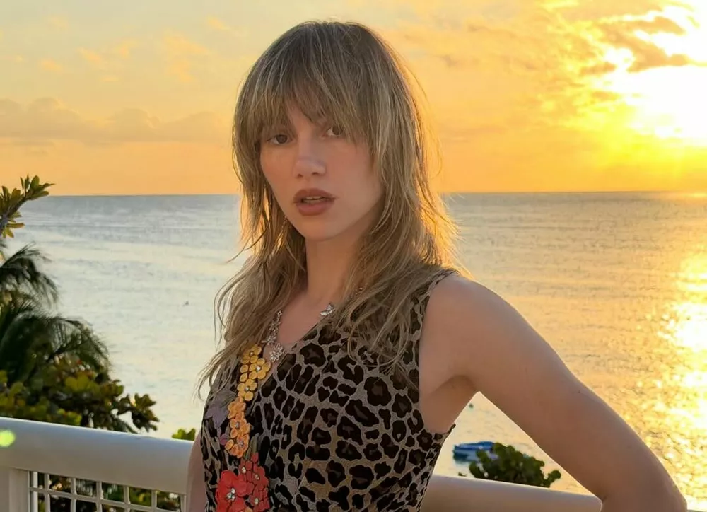 Сьюки Уотерхаус делится редким моментом материнства