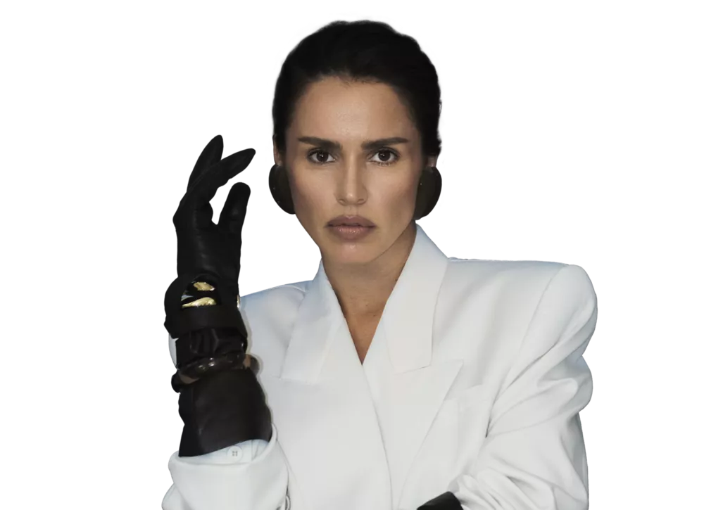 Обошла Басту: Zivert назвали самой популярной исполнительницей в России