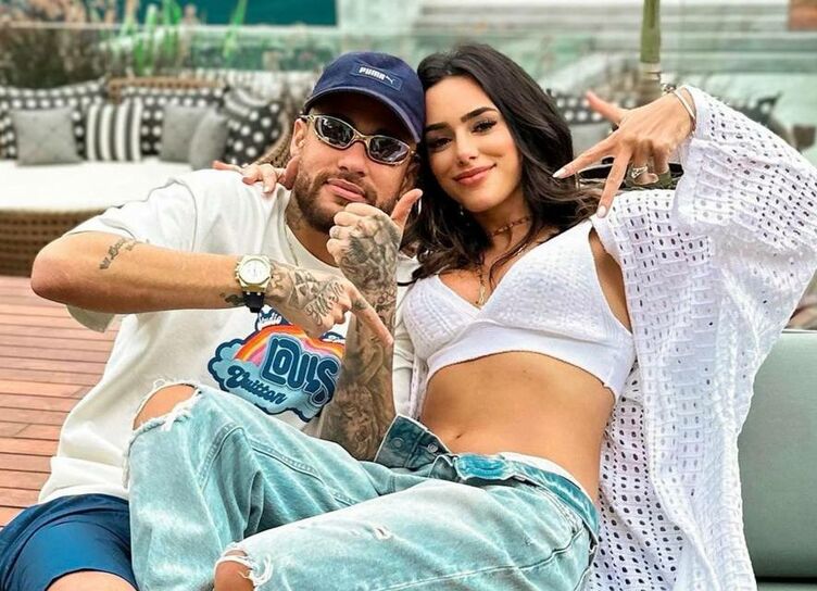 Neymar and his girlfriend are expecting a baby