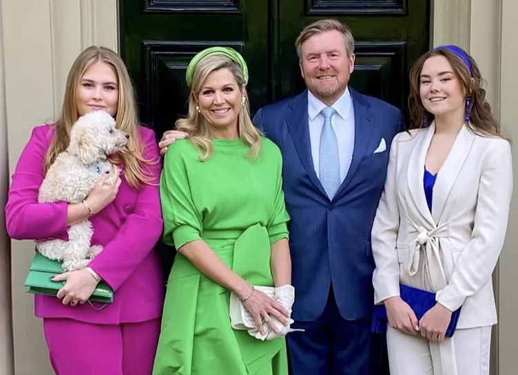 Правитель Нидерландов Виллем-Александр отпраздновал День короля в компании супруги и дочерей 